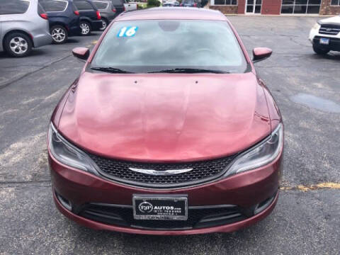 2016 Chrysler 200 S