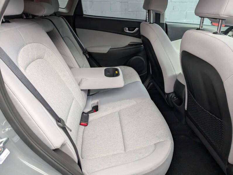 2023 Hyundai Kona Electric SE