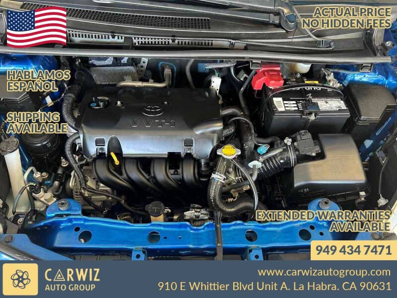 2012 Toyota Yaris 5-Door LE