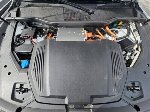 2024 Audi Q8 e-tron quattro Premium Plus