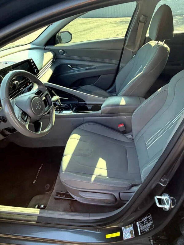 2022 Hyundai Elantra