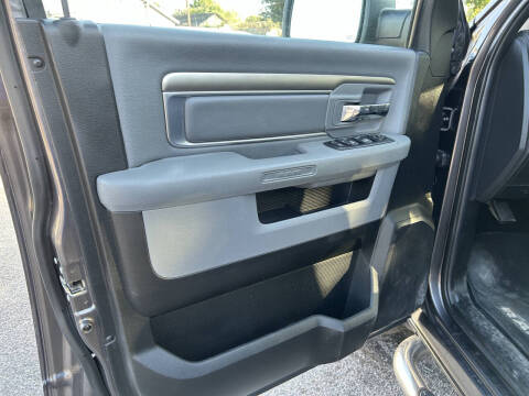 2019 RAM 1500 Classic SLT