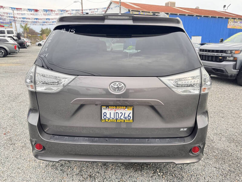 2019 Toyota Sienna SE 8-Passenger