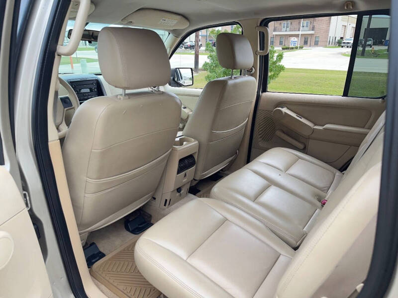 2006 Ford Explorer XLS