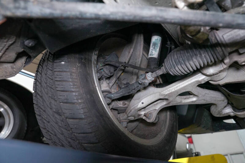 2004 Ford Thunderbird Deluxe