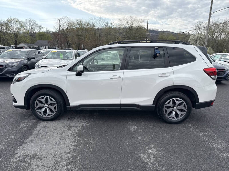 2024 Subaru Forester Premium