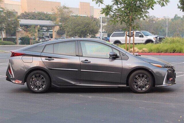 2017 Toyota Prius Prime Premium