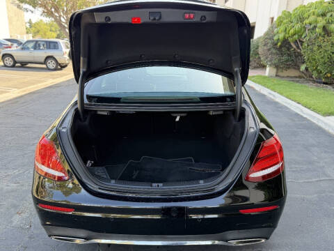 2019 Mercedes-Benz E-Class E 300