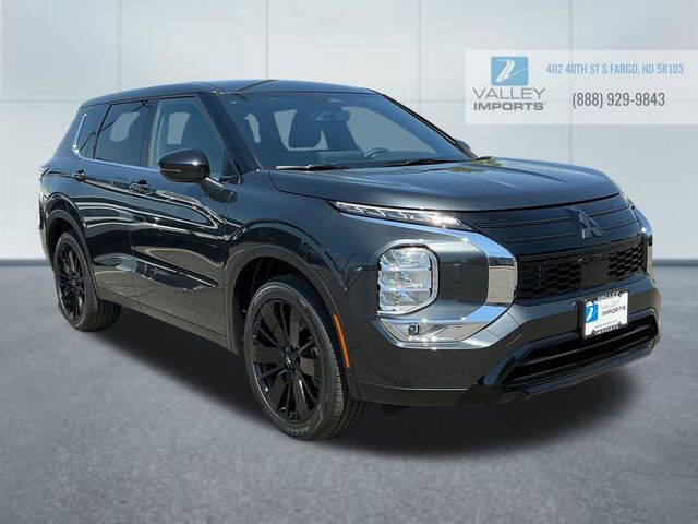 2026 Mitsubishi Outlander LE