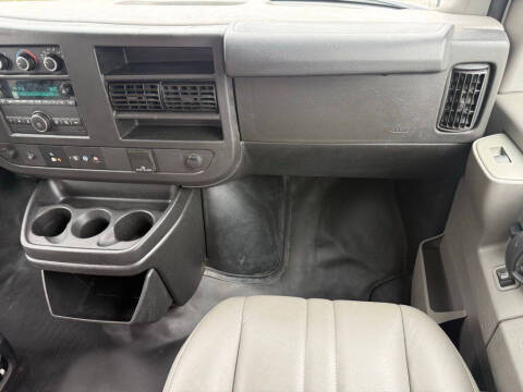 2019 Chevrolet Express 2500