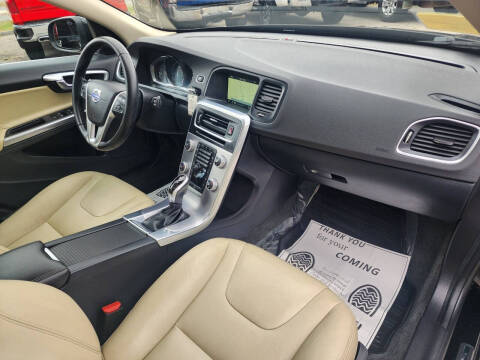 2017 Volvo V60 T5 Premier