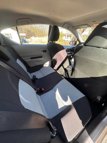 2014 Toyota Prius c One