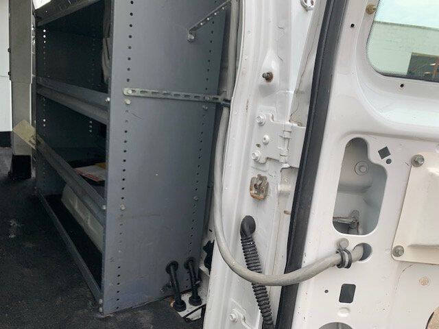 2005 Ford E-Series E-350 SD