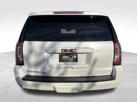 2017 GMC Yukon XL SLT