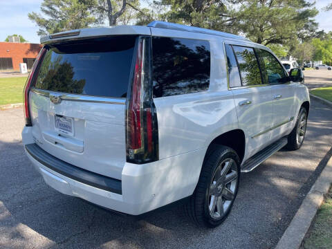 2020 Cadillac Escalade Luxury