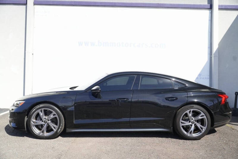 2022 Audi e-tron GT quattro Premium Plus