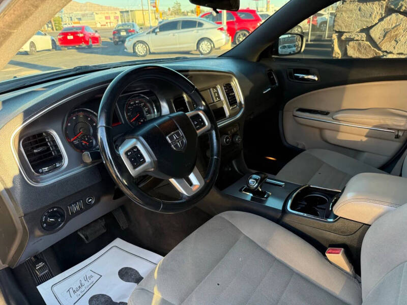 2012 Dodge Charger SE