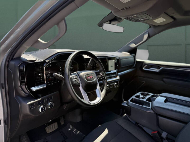 2023 GMC Sierra 1500