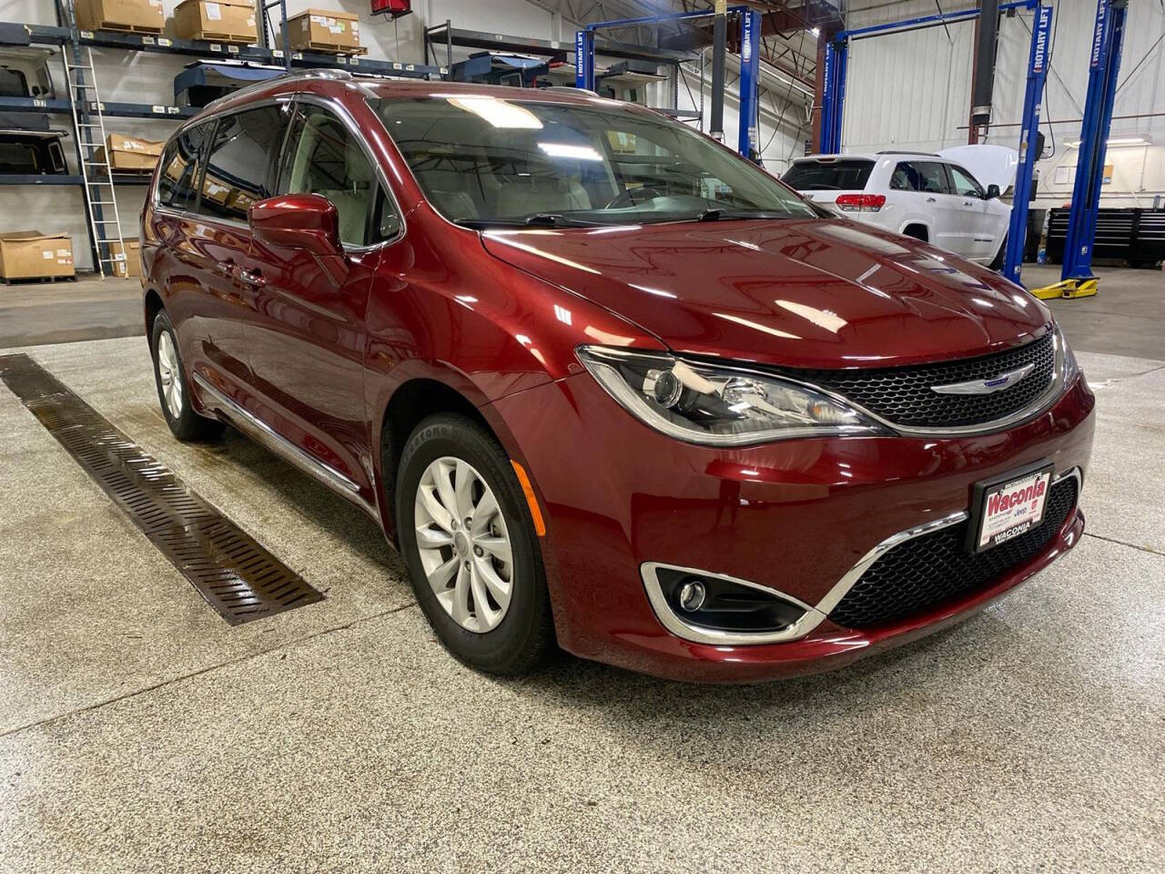 2019 Chrysler Pacifica for sale at Victoria Auto Sales in Victoria, MN