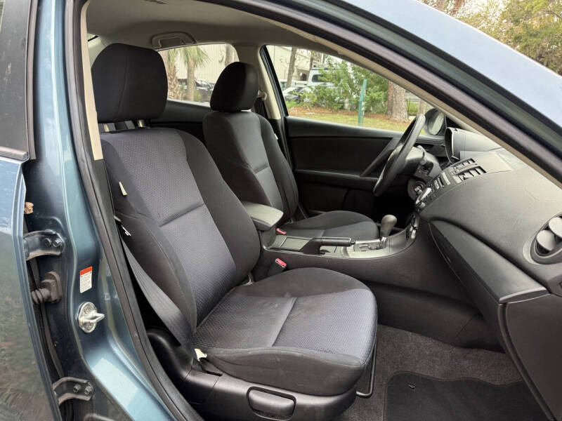 2010 Mazda MAZDA3 i Sport