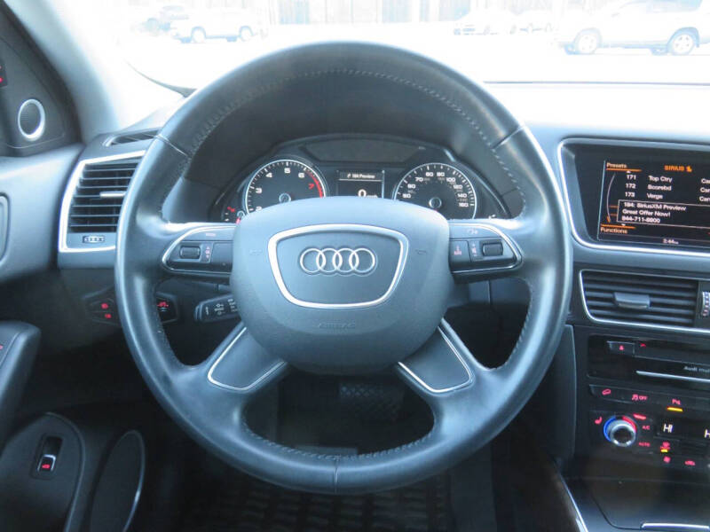 2017 Audi Q5 2.0T quattro Premium Plus