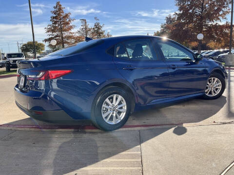 2025 Toyota Camry LE