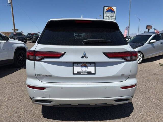 2024 Mitsubishi Outlander