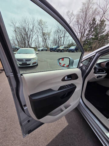 2018 Chrysler Pacifica Touring L