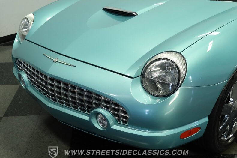 2002 Ford Thunderbird Deluxe