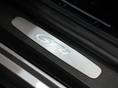 2016 Porsche Cayman GT4