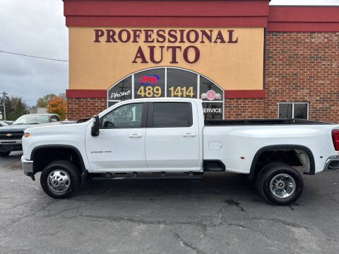 2022 Chevrolet Silverado 3500HD for sale at Professional Auto Sales & Service in Fort Wayne IN