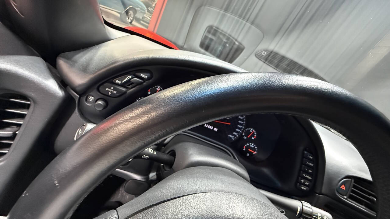 2003 Chevrolet Corvette 221