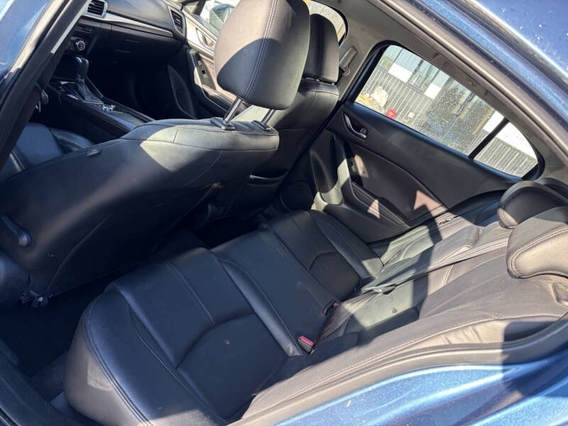 2017 Mazda MAZDA3 Touring