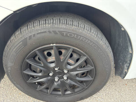 2009 Toyota Sienna LE 7-Passenger