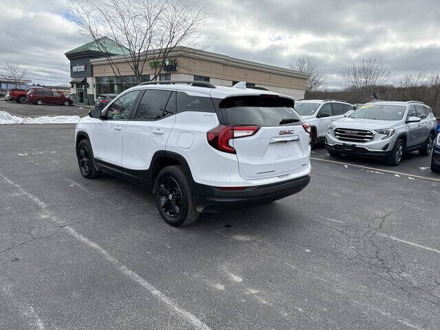 2022 GMC Terrain SLE