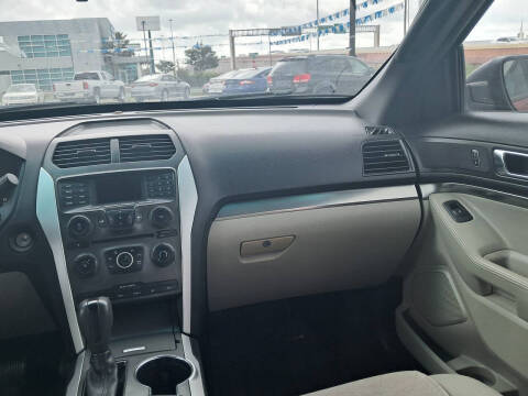 2015 Ford Explorer