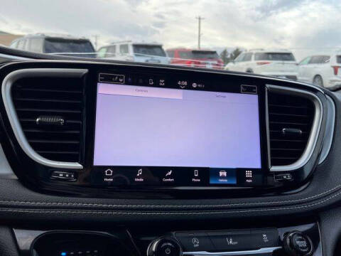 2022 Chrysler Pacifica Touring