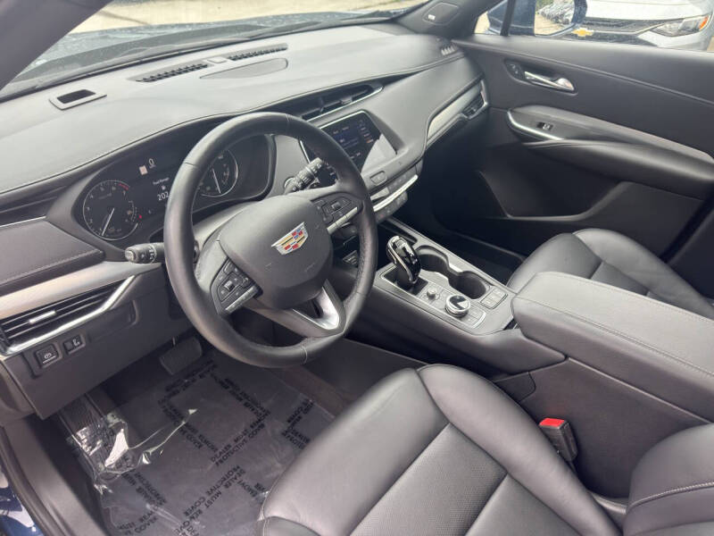 2020 Cadillac XT4 Premium Luxury