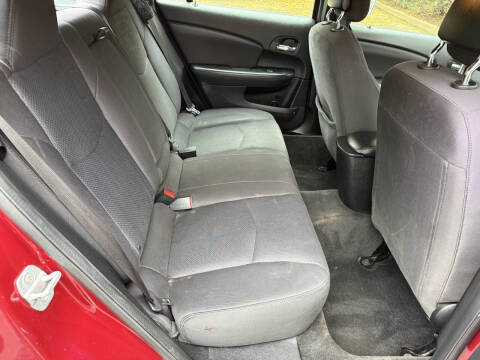 2013 Chrysler 200 LX