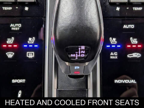 2022 Porsche Panamera 4