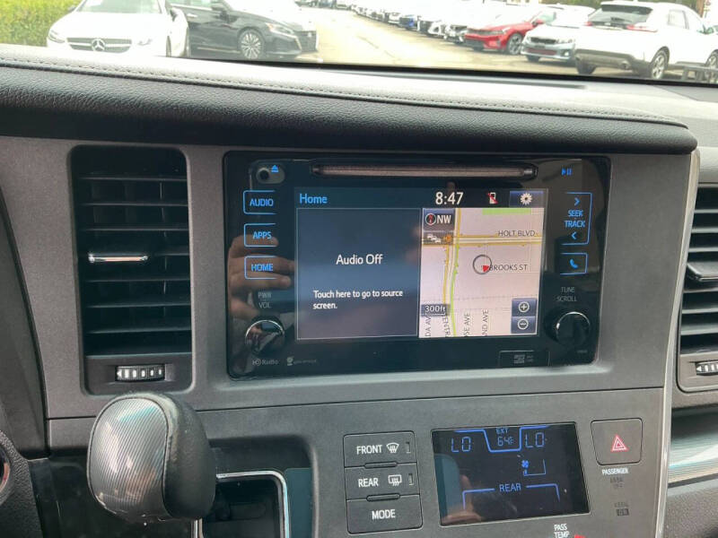 2015 Toyota Sienna