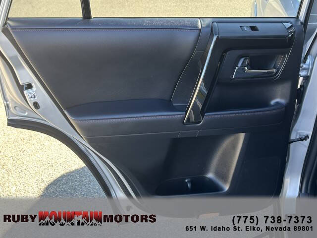 2022 Toyota 4Runner TRD Off-Road