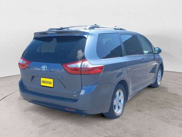 2017 Toyota Sienna