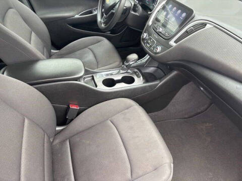 2022 Chevrolet Malibu LS