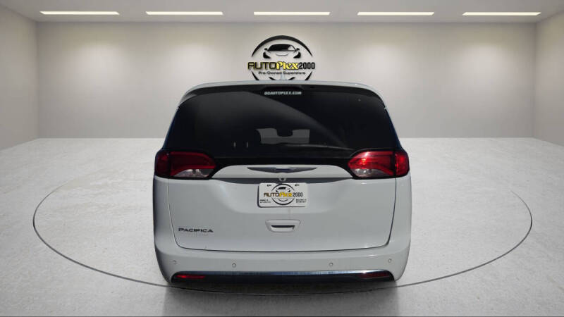2020 Chrysler Pacifica Touring L Plus