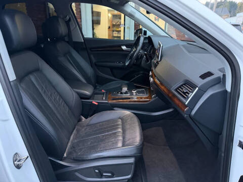 2018 Audi Q5 2.0T quattro Premium Plus