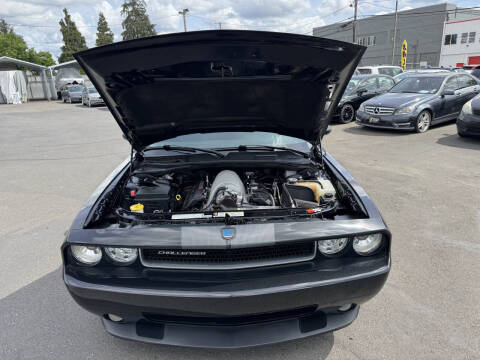 2010 Dodge Challenger SRT8