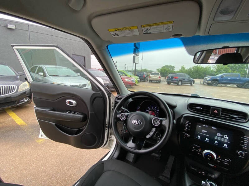 2018 Kia Soul +