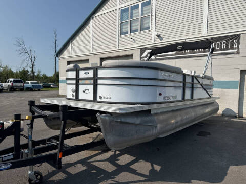 2017 Crest II 230 SLC