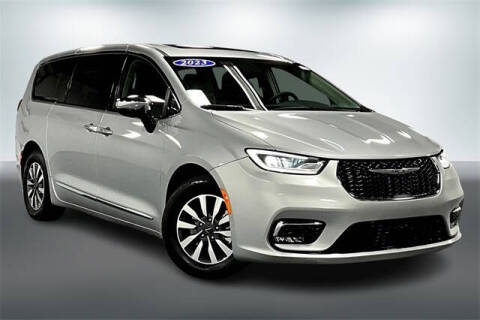 2023 Chrysler Pacifica Plug-In Hybrid Limited